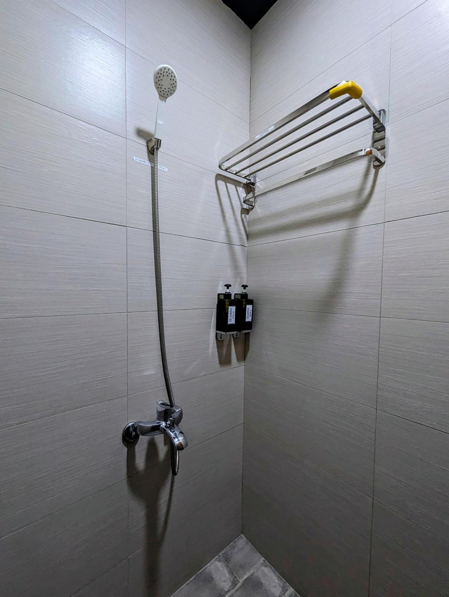 40Inn Backpackers Warehouse Taitung Quarto foto