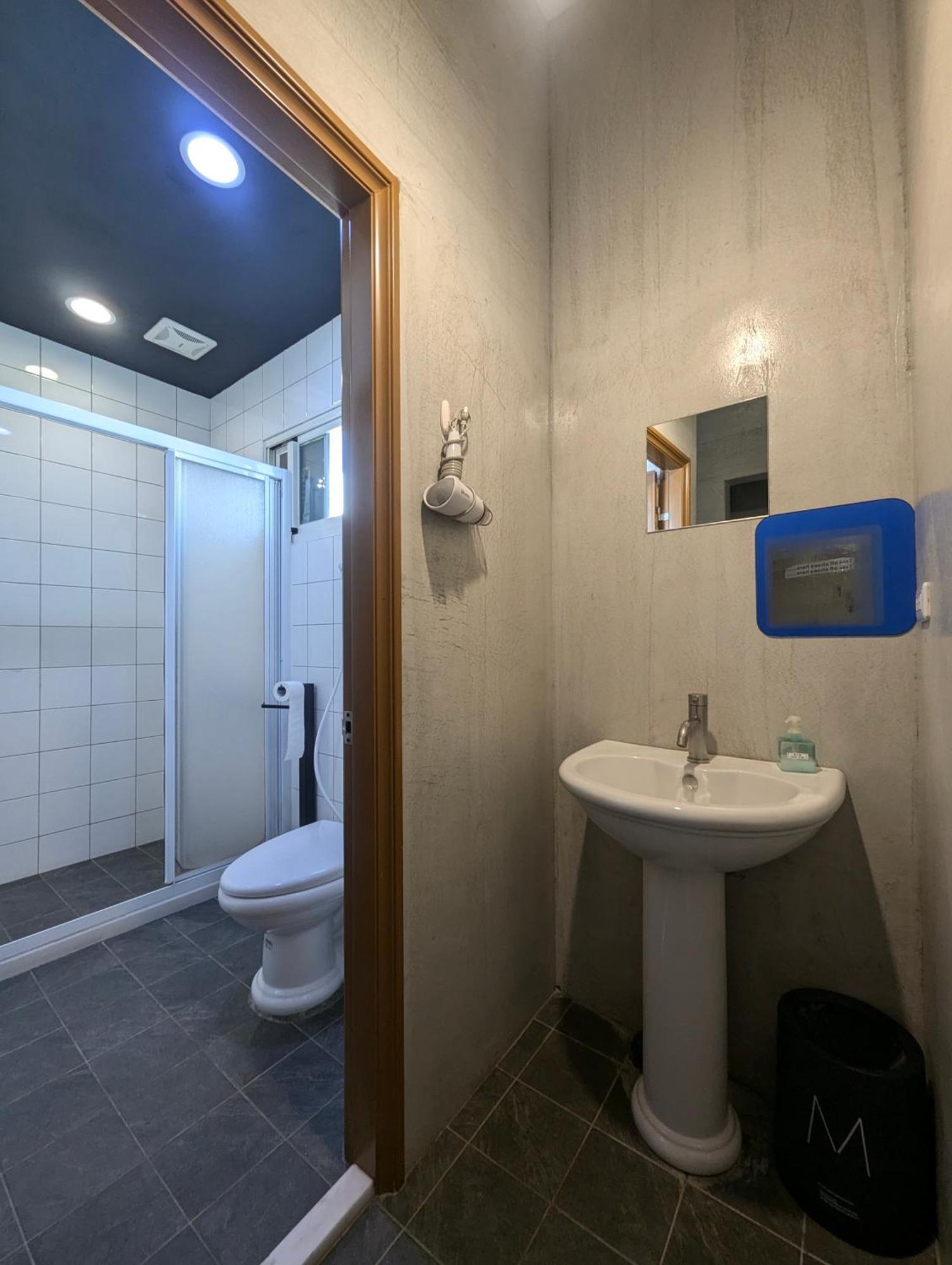 40Inn Backpackers Warehouse Taitung Exterior foto